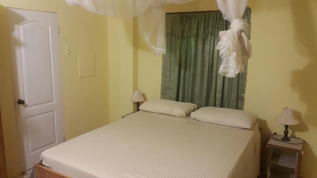 Aparthotel Lillibets Castara Esterno foto